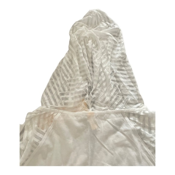 LOLE Women's Reggae Hoodie in white - Picture 11 of 14